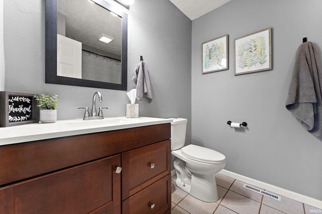 2190 Crocus Street, Portage, IN 46368