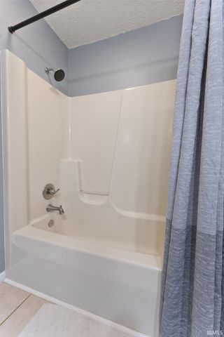 2190 Crocus Street, Portage, IN 46368