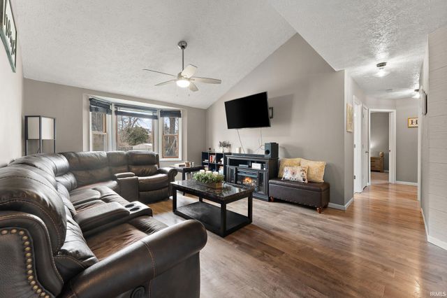 2190 Crocus Street, Portage, IN 46368