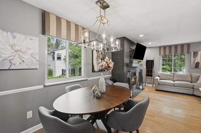 2661 W South Boulevard, Troy, MI 48098