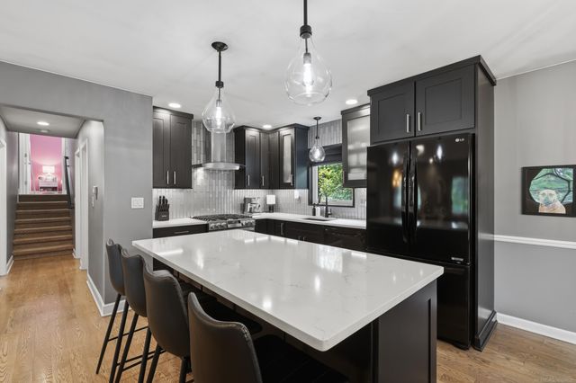 2661 W South Boulevard, Troy, MI 48098