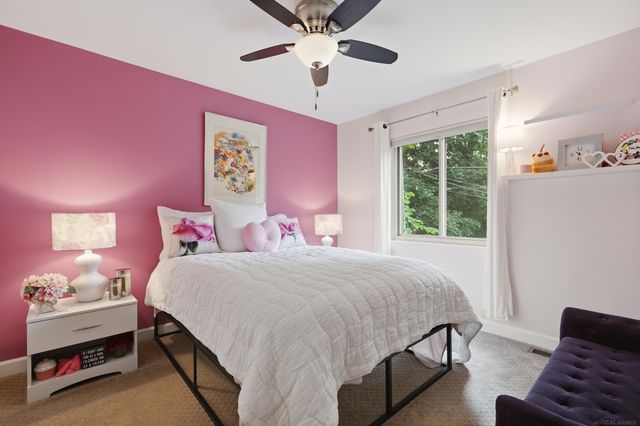 2661 W South Boulevard, Troy, MI 48098