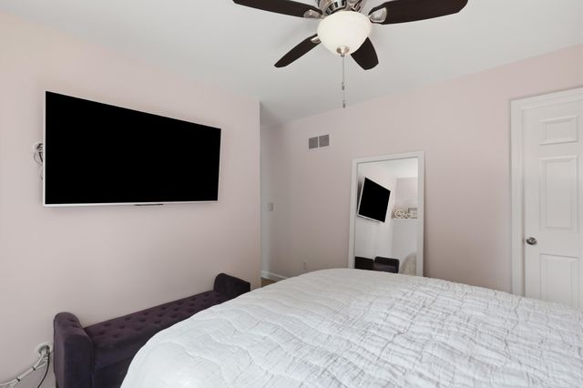 2661 W South Boulevard, Troy, MI 48098
