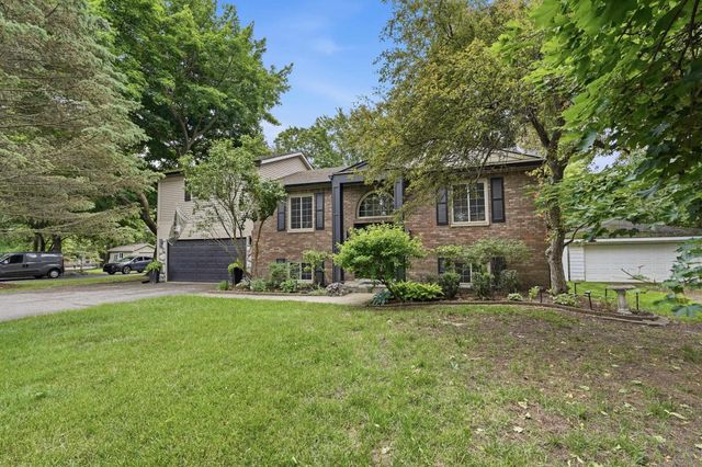 2661 W South Boulevard, Troy, MI 48098