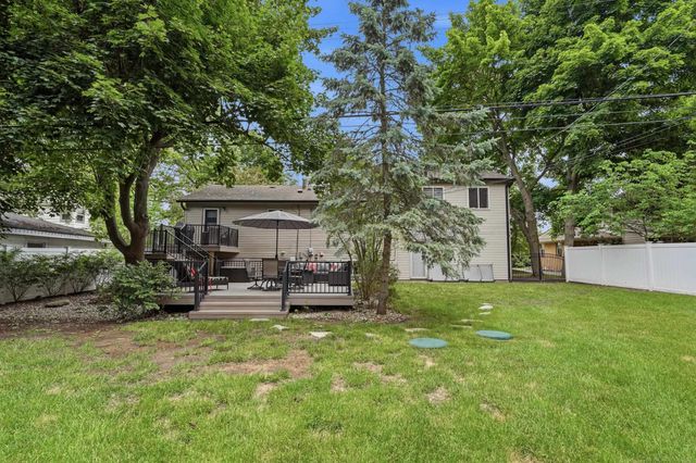 2661 W South Boulevard, Troy, MI 48098