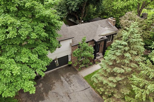 2661 W South Boulevard, Troy, MI 48098