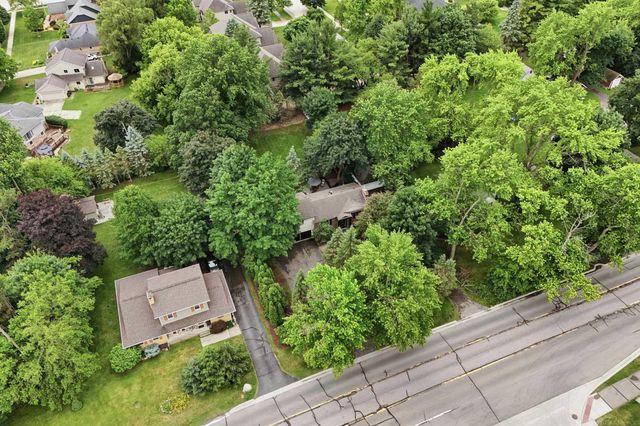 2661 W South Boulevard, Troy, MI 48098