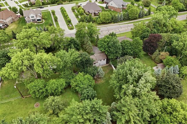 2661 W South Boulevard, Troy, MI 48098