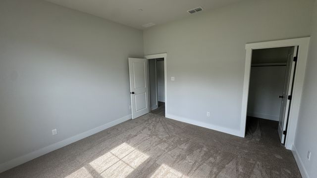 8663 Turnbull Dr, Pleasant View, TN 37146