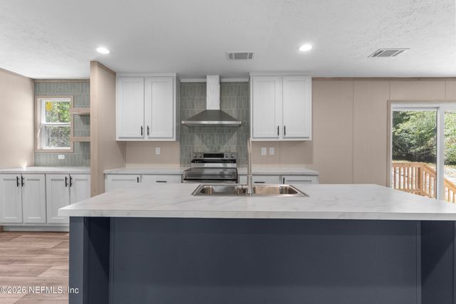 12473 SW 79TH Avenue, Starke, FL 32091