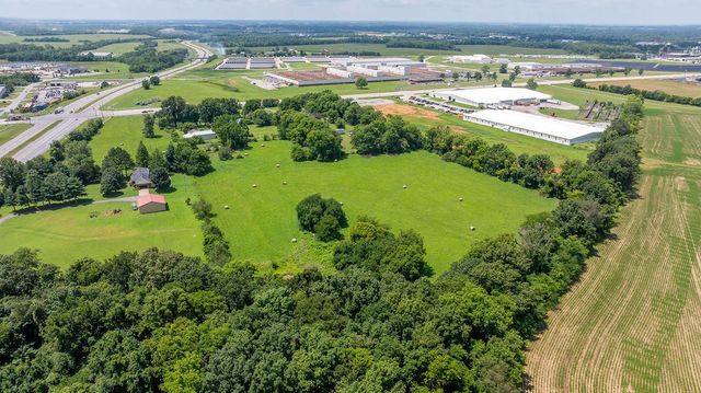 2450 Pembroke Rd, Hopkinsville, KY 42240