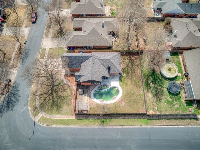 516 Winston Drive, Norman, OK 73072