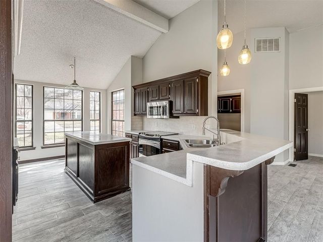 516 Winston Drive, Norman, OK 73072