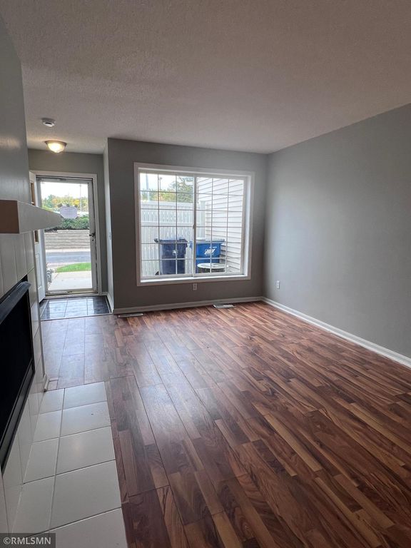 1877 Riverwood Drive 5, Burnsville, MN 55337 — photo 3