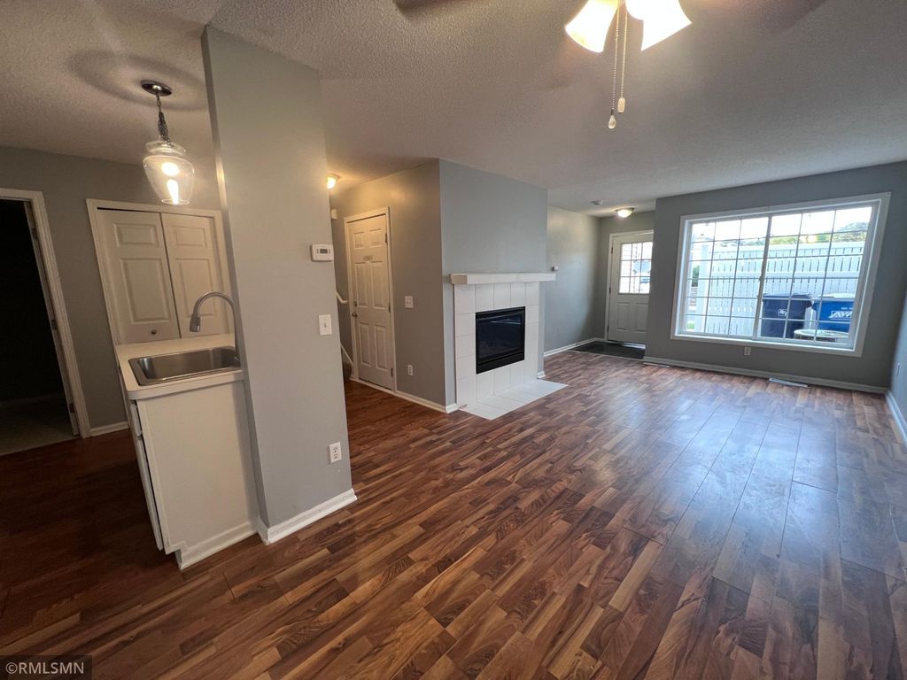 1877 Riverwood Drive 5, Burnsville, MN 55337 — photo 5