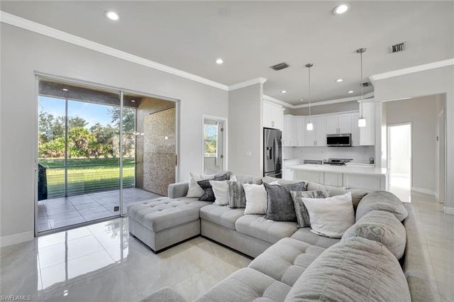 721 Grand Rapids BLVD, Naples, FL 34120