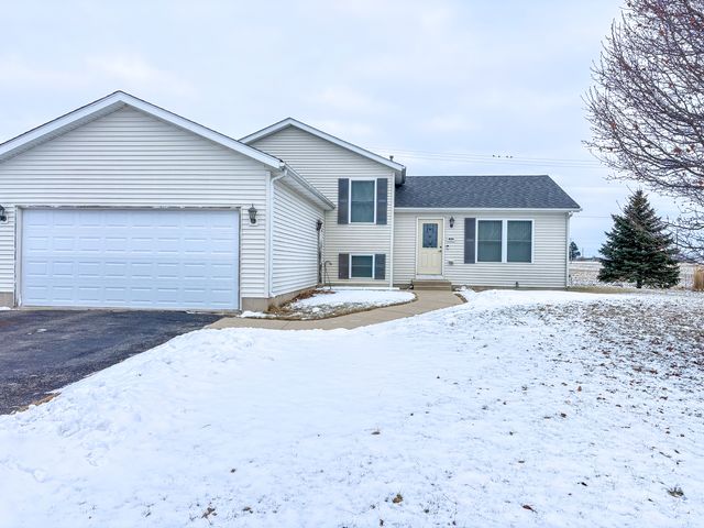 424 N Aspen Drive, Cortland, IL 60112