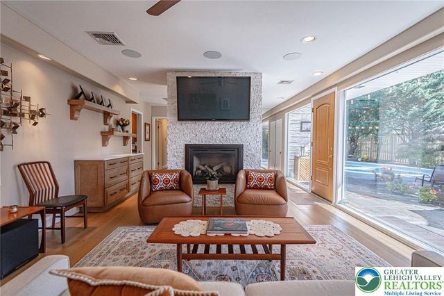 1013 North Marshall Street, Allentown City, PA 18104