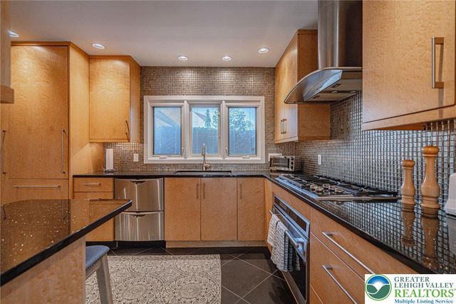 1013 North Marshall Street, Allentown City, PA 18104