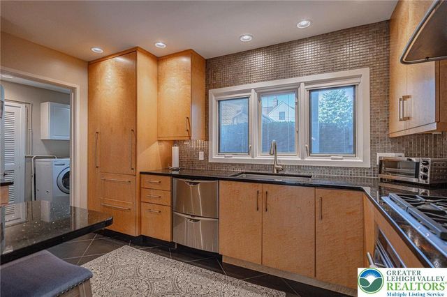 1013 North Marshall Street, Allentown City, PA 18104