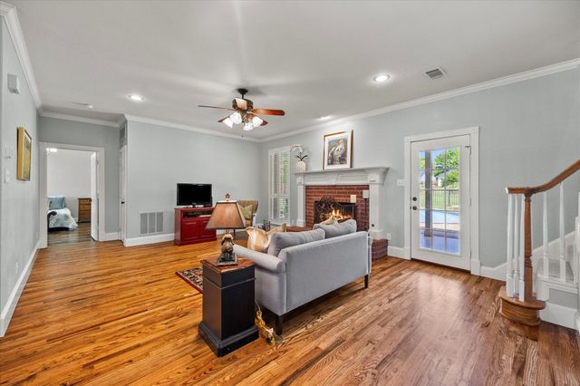 425 Chippendale Drive, Heath, TX 75032