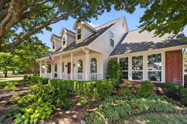 425 Chippendale Drive, Heath, TX 75032