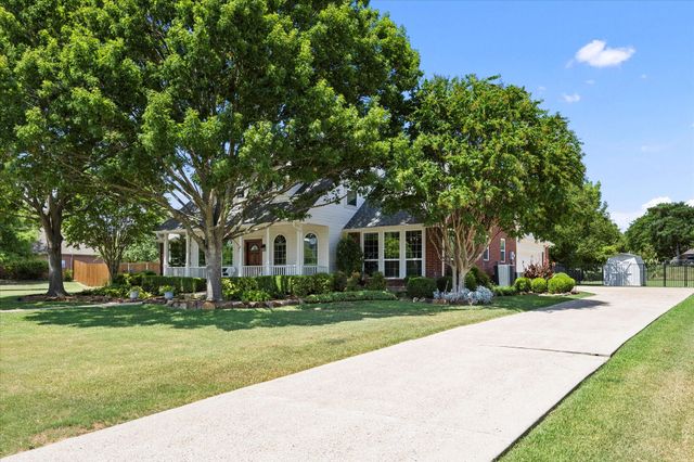 425 Chippendale Drive, Heath, TX 75032