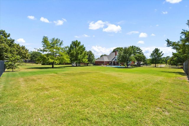 425 Chippendale Drive, Heath, TX 75032