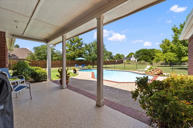 425 Chippendale Drive, Heath, TX 75032