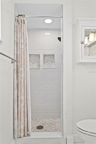 6931 GRANDE VISTA WAY S, St Petersburg, FL 33707