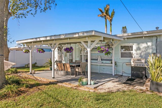 6931 GRANDE VISTA WAY S, St Petersburg, FL 33707