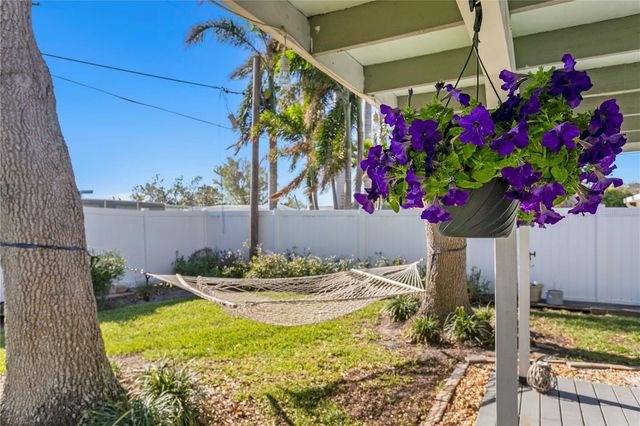 6931 GRANDE VISTA WAY S, St Petersburg, FL 33707