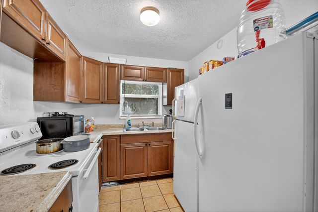 173 W 18th Street, Riviera Beach, FL 33404
