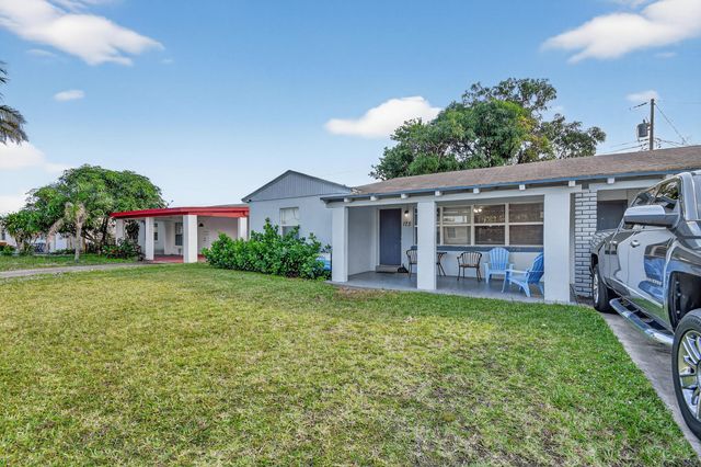 173 W 18th Street, Riviera Beach, FL 33404