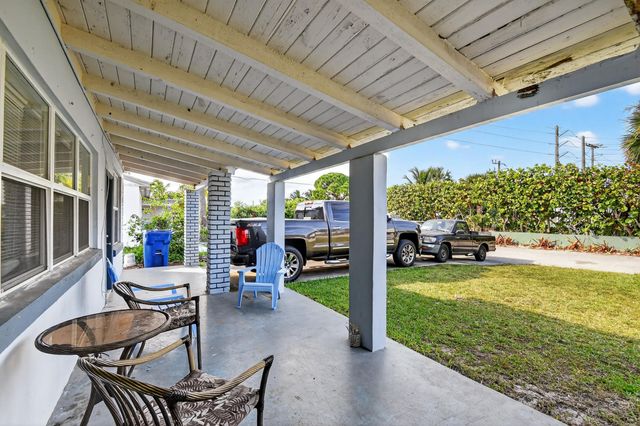 173 W 18th Street, Riviera Beach, FL 33404