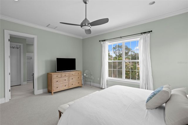 4001 W VASCONIA STREET, Tampa, FL 33629