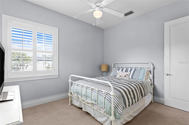 4001 W VASCONIA STREET, Tampa, FL 33629