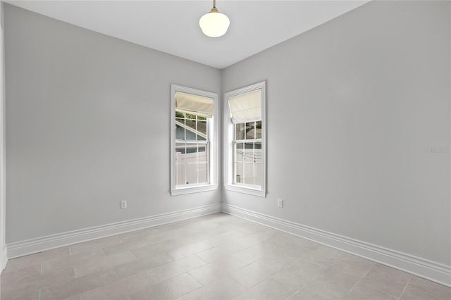 4001 W VASCONIA STREET, Tampa, FL 33629
