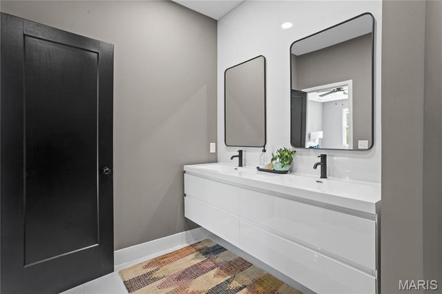 2258 S Jefferson Avenue, St Louis, MO 63104