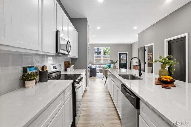 2258 S Jefferson Avenue, St Louis, MO 63104