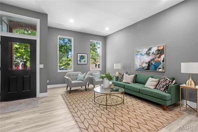 2258 S Jefferson Avenue, St Louis, MO 63104
