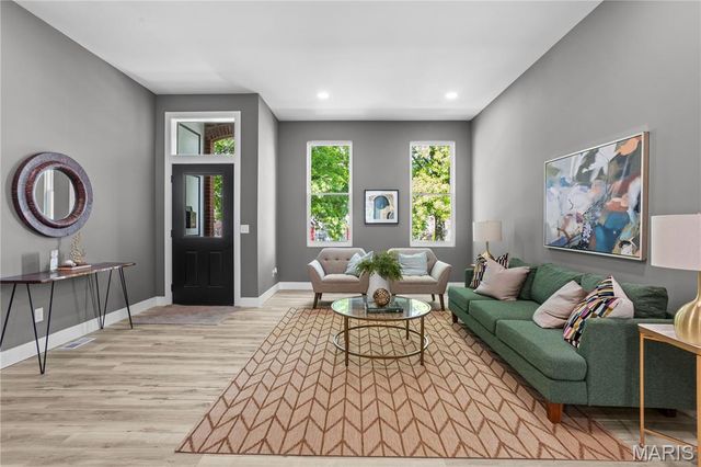 2258 S Jefferson Avenue, St Louis, MO 63104