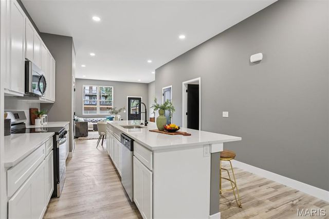 2258 S Jefferson Avenue, St Louis, MO 63104