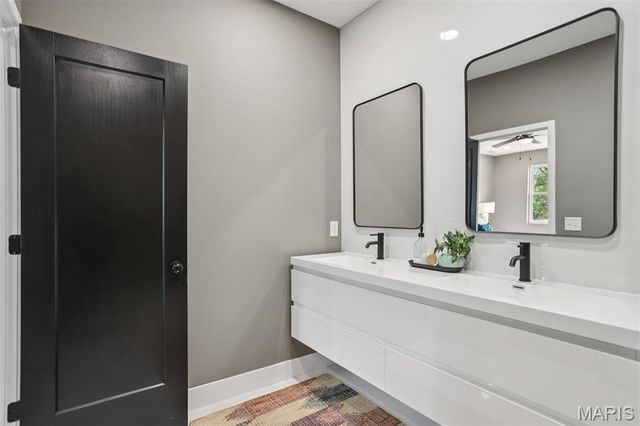 2258 S Jefferson Avenue, St Louis, MO 63104