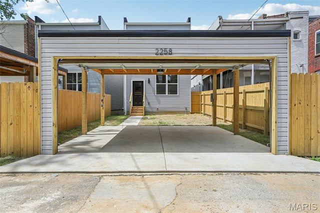 2258 S Jefferson Avenue, St Louis, MO 63104