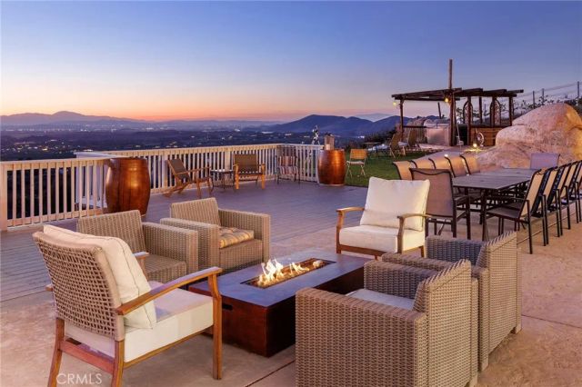 38975 Via De Oro, Temecula, CA 92592