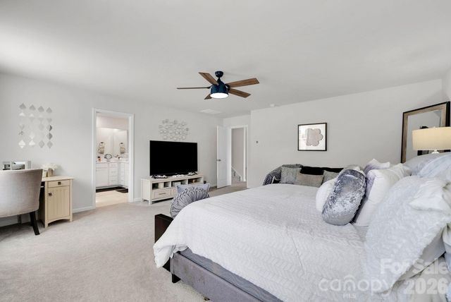 224 Hamptons Cove Road, Troutman, NC 28166