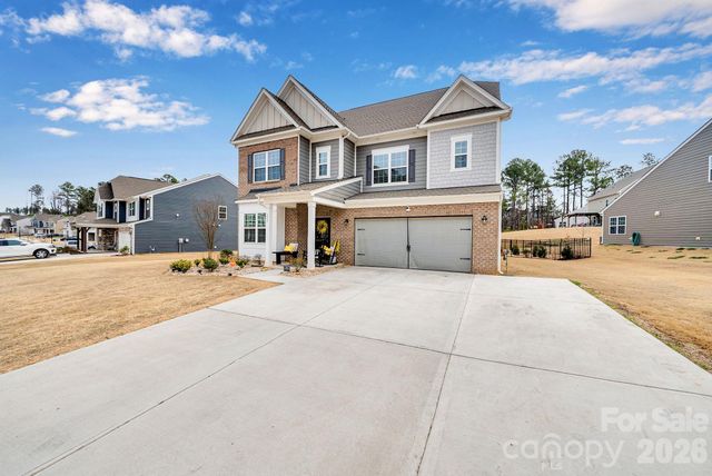 224 Hamptons Cove Road, Troutman, NC 28166