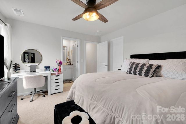 224 Hamptons Cove Road, Troutman, NC 28166