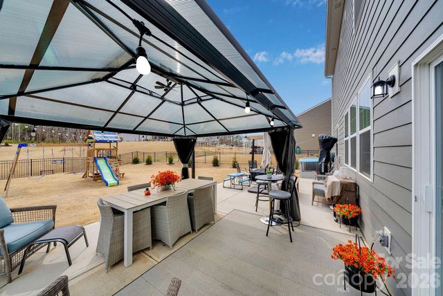 224 Hamptons Cove Road, Troutman, NC 28166